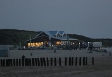 Strandpavillon "De Boekanier" in Nieuwvliet-Bad