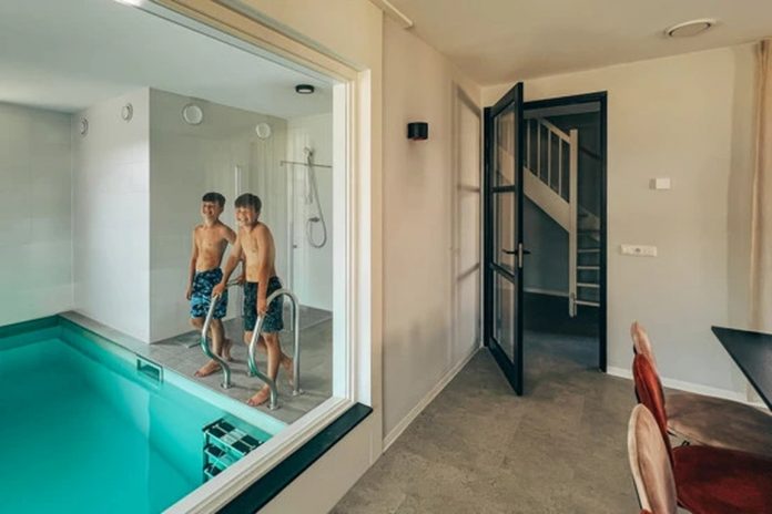 Dormio Resort Nieuwvliet-Bad: Poolhäuser