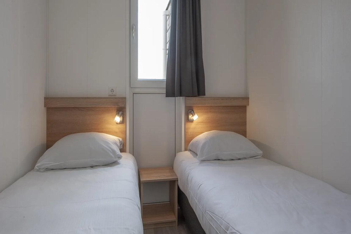 Nieuwvliet-Bad: Komfort-Bungalow L4S im Beach Resort