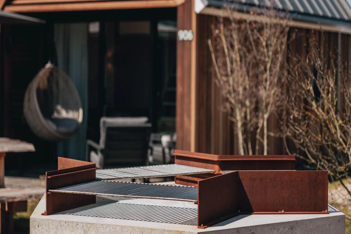 Nieuwvliet-Bad: Tiny House für 4 Personen im Beach Resort